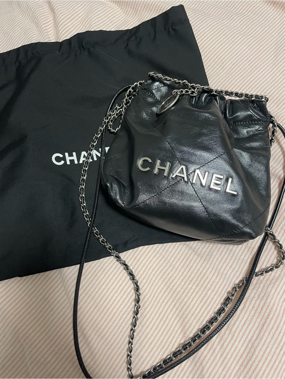 CHANEL Black Leather Chain Shoulder Bag